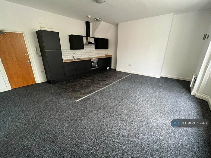 1 Bedroom Flat To Rent In The Square, Retford, DN22