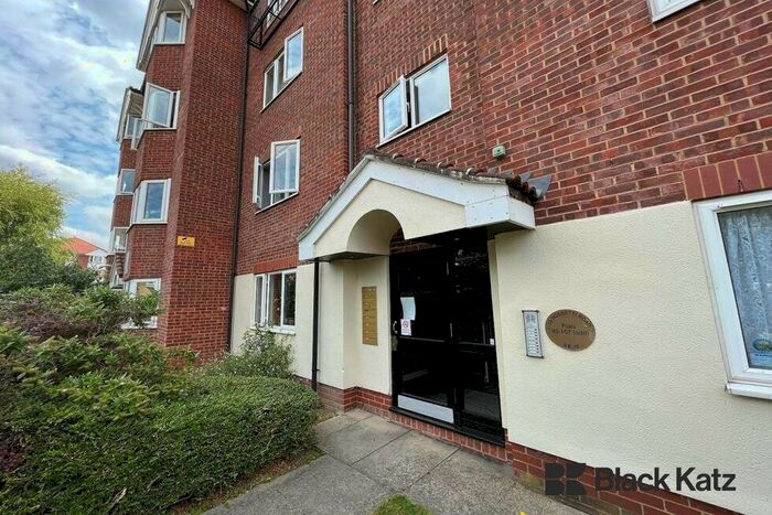 1 Bedroom Flat To Rent In Rossetti Road, Bermondsey, SE16
