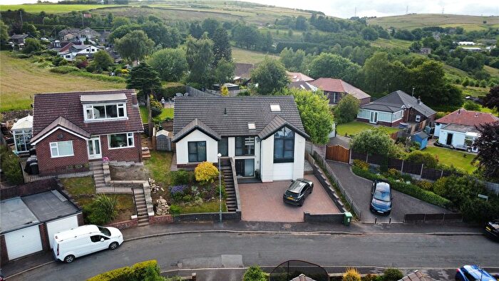 4 Bedroom Detached House For Sale In Broadgate, Dobcross, Saddleworth, OL3