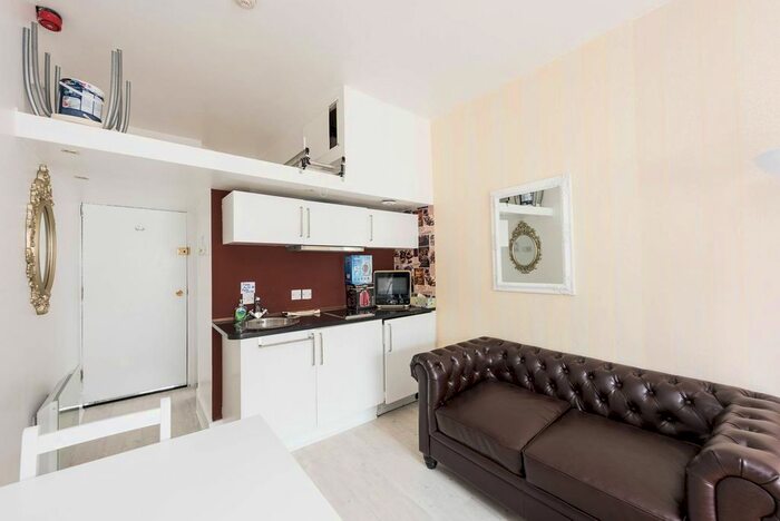 Studio To Rent In Harrington Gardens, South Kensington, London, SW7