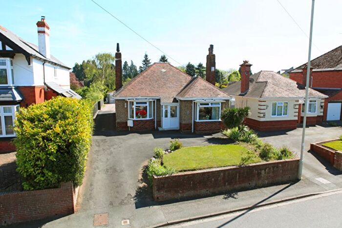 3 Bedroom Bungalow For Sale In Wrekin Road, Wellington, Telford, TF1
