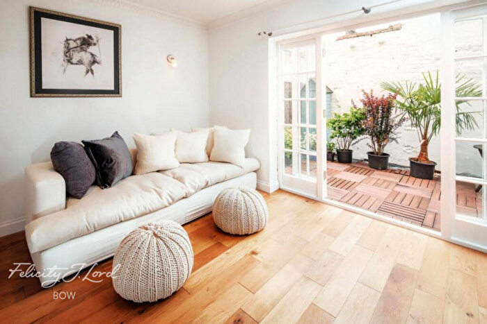2 Bedroom Terraced House To Rent In Pembroke Mews, London, E3