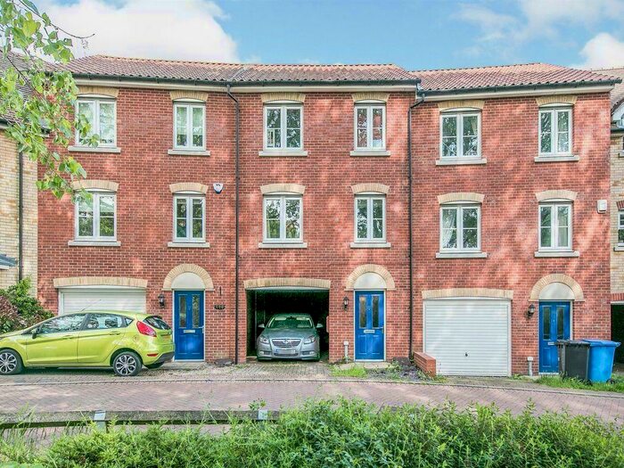 3 Bedroom Town House To Rent In Fulham Way, Ipswich, IP1