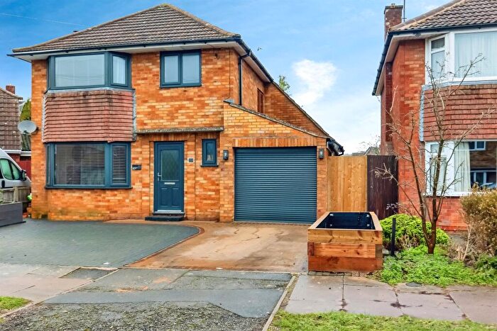 3 Bedroom Detached House For Sale In Beaufort Drive, Barton Seagrave, Kettering, NN15