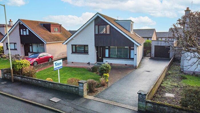 3 Bedroom Detached House For Sale In Gauldry Terrace, Broughty Ferry, DD5