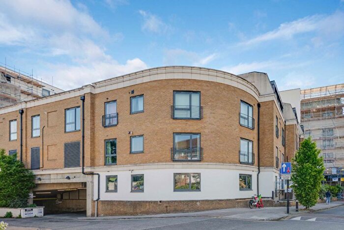 1 Bedroom Flat To Rent In Uxbridge Road, Ealing, W13