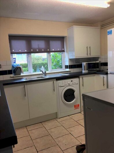 5 Bedroom End Of Terrace House To Rent In Tennyson Avenue, Canterbury, CT1