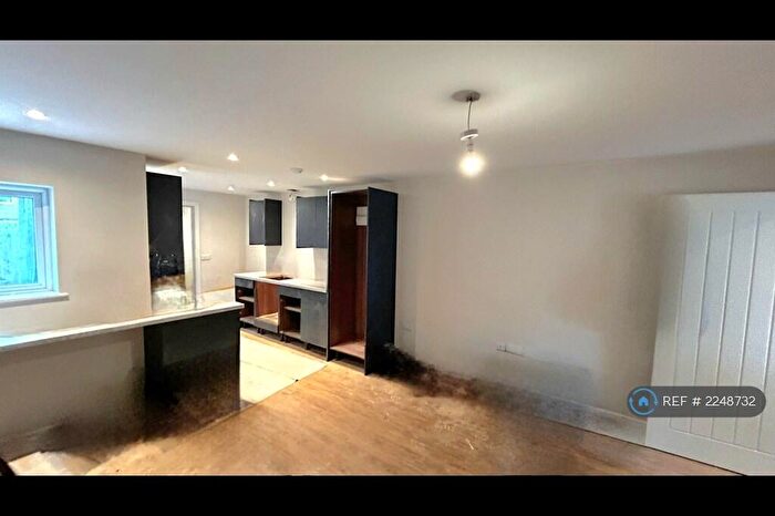 1 Bedroom Flat To Rent In Whitehill Lane, Brinsworth, Rotherham, S60