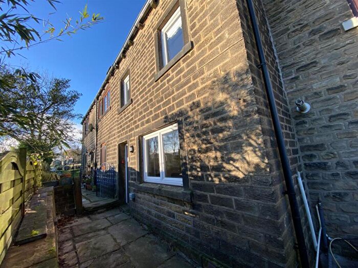 2 Bedroom Terraced House For Sale In Scholes Moor Road, Scholes, Holmfirth, HD9