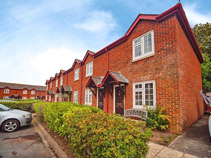 2 Bedroom End Of Terrace House For Sale In Wellington Court, Weymouth, Dorset, DT4