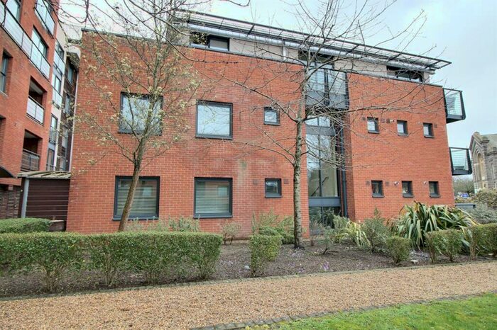 2 Bedroom Apartment To Rent In Chapelfield Gardens, Norwich, NR1