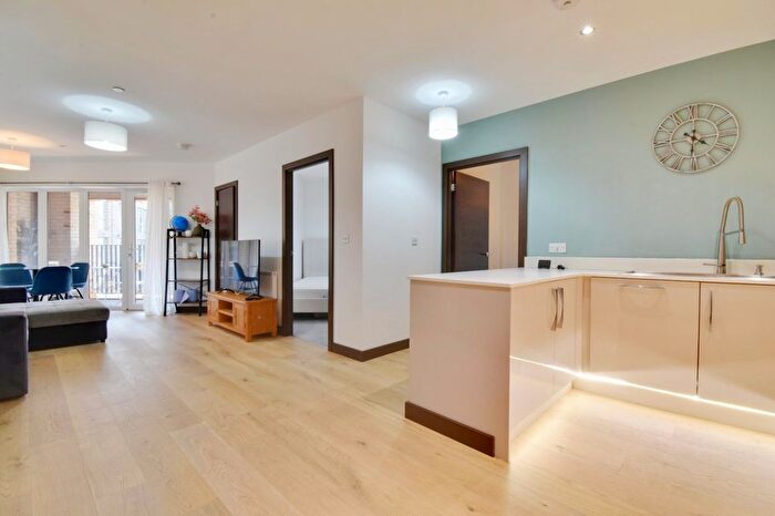 2 Bedroom Flat To Rent In Marri Street, Watford, Hertfordshire, WD24