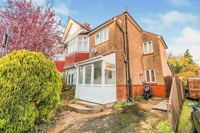 6 Bedroom Semi-Detached House To Rent In Ripstone Gardens, Southampton, SO17