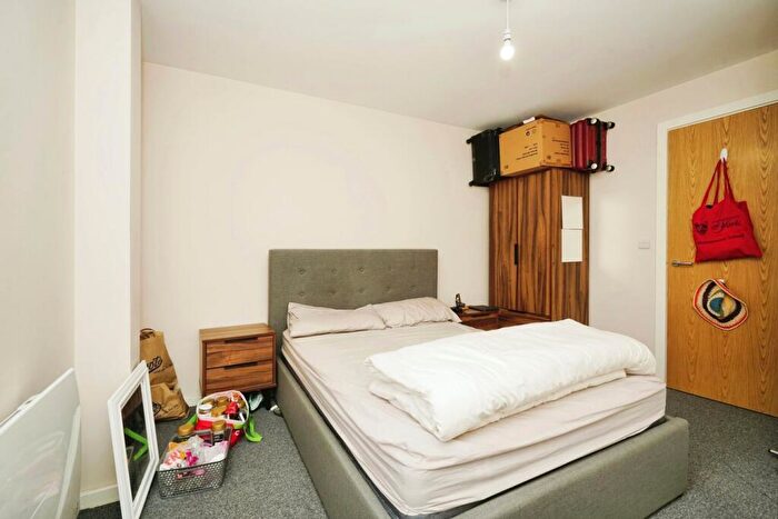 2 Bedroom Apartment For Sale In Windsor Street, Salford, M5