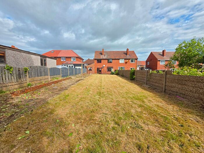 3 Bedroom Semi Detached House For Sale In North Street, Darfield, Barnsley, S73