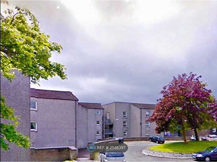 2 Bedroom Flat To Rent In Hazel Road, Cumbernauld, Glasgow, G67