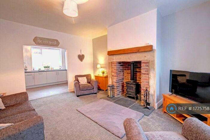 3 Bedroom Terraced House To Rent In Middleton Street, Amble, Morpeth, NE65