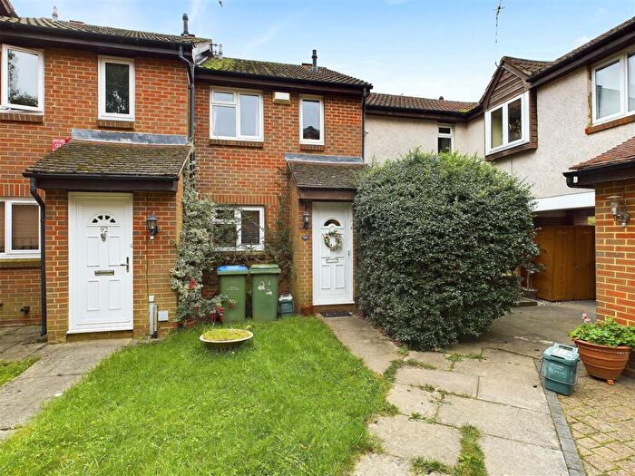 2 Bedroom House To Rent In Shaw Drive, Walton-On-Thames, KT12