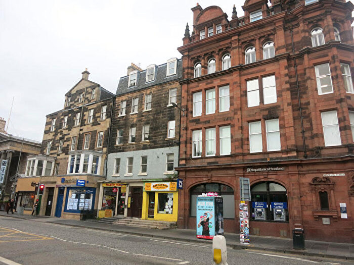 5 Bedroom Flat To Rent In Nicolson Street, Newington, Edinburgh, EH8