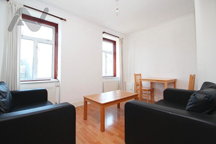 2 Bedroom Flat To Rent In Kentish Town Road, London, NW1