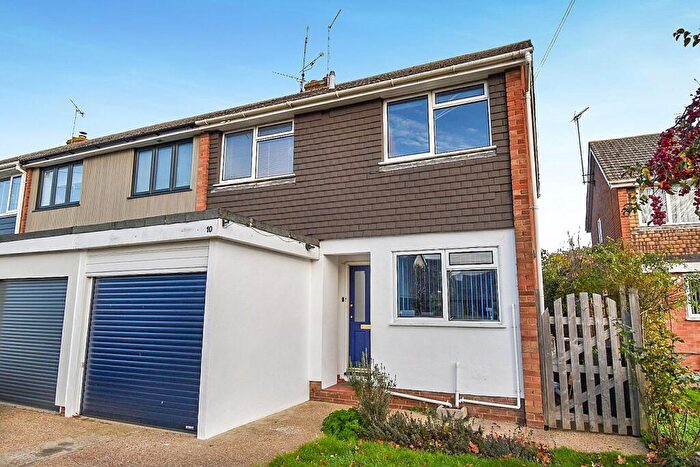 3 Bedroom End Of Terrace House For Sale In Ashley Green, East Hanningfield, CM3