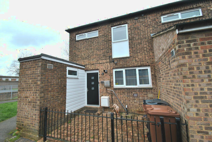 3 Bedroom End Of Terrace House To Rent In Ripon Road, Stevenage, SG1