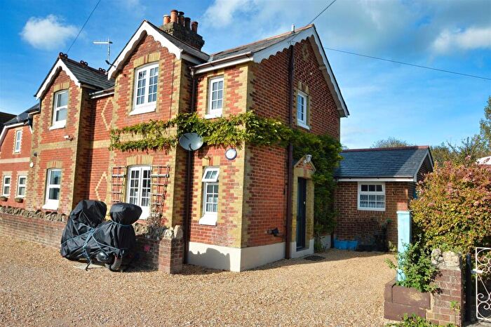 3 Bedroom Semi Detached House For Sale In Ashey, Ryde, PO33