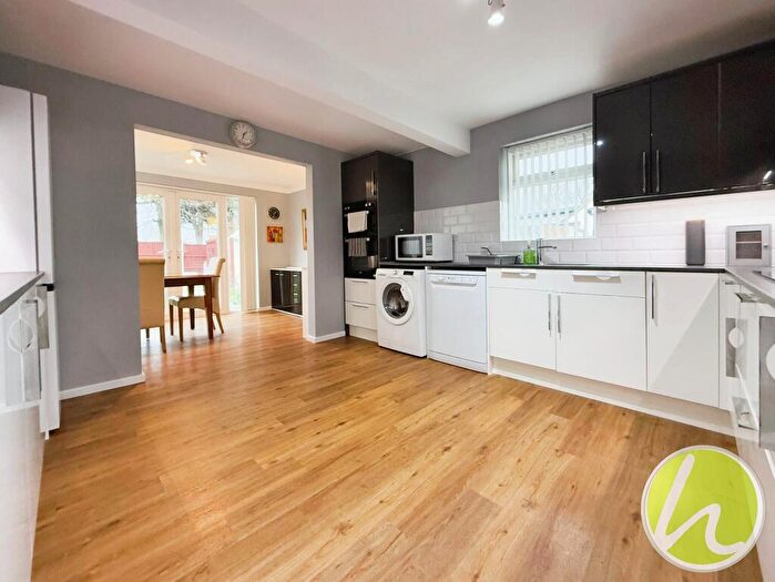 2 Bedroom Semi-Detached Bungalow For Sale In Digby Road, Corringham, SS17