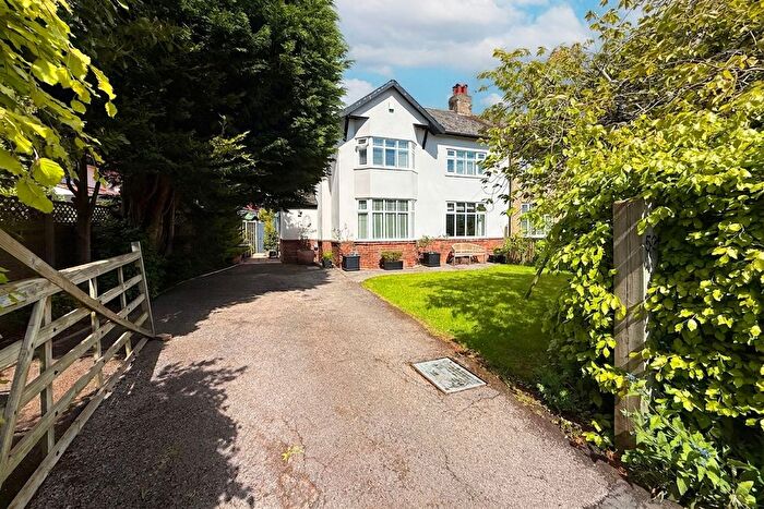 3 Bedroom Semi-Detached House For Sale In St. Clements Road, Harrogate, HG2