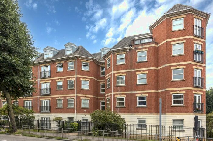 2 Bedroom Apartment To Rent In Petworth House, Davigdor Road, Hove, East Sussex, BN3