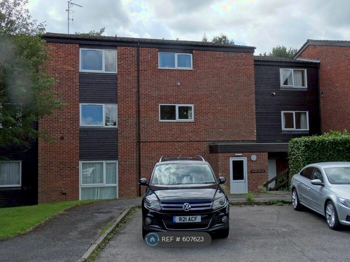 1 Bedroom Flat To Rent In Gilligan Close, Horsham, RH12