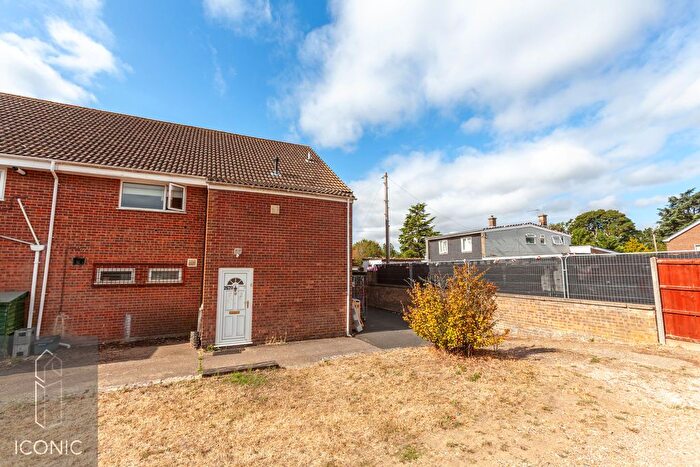 2 Bedroom Flat For Sale In Fakenham Road, Taverham, Norwich, NR8