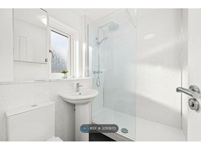 1 Bedroom Flat To Rent In Franchi Drive, Stenhousemuir, Larbert, FK5