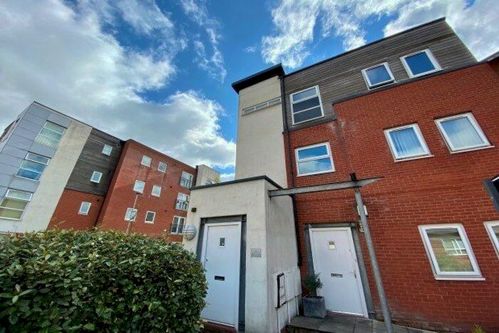 1 Bedroom Flat To Rent In Robert Harrison Avenue, Manchester, M20