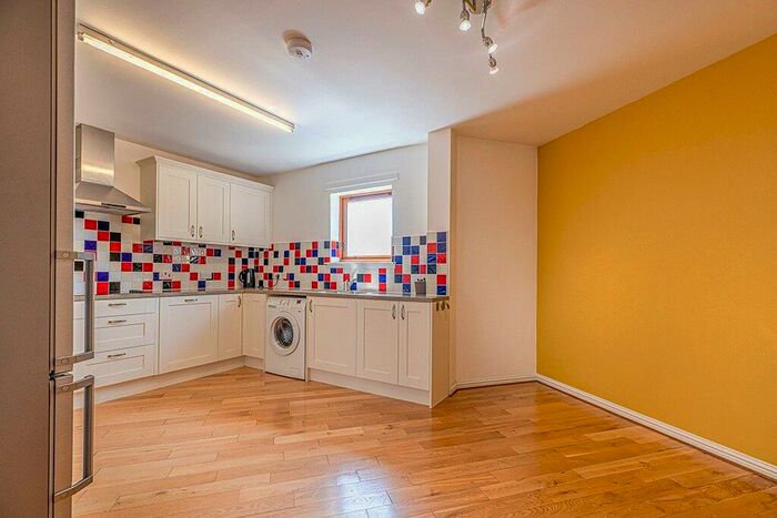 2 Bedroom Apartment For Sale In Yorkhill Street, Yorkhill, Glasgow, G3