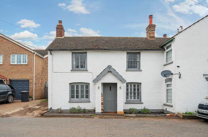 2 Bedroom Semi-Detached House For Sale In Hall End Road, Wootton, Bedford, MK43