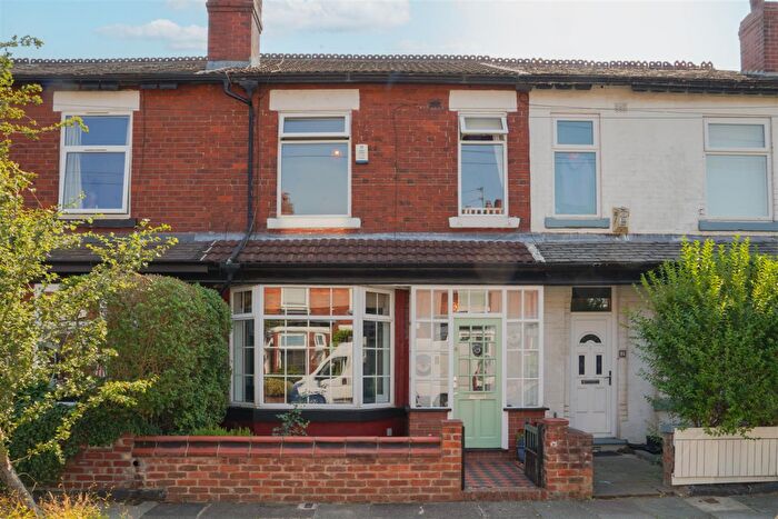 3 Bedroom Terraced House For Sale In Lynton Road, Chorlton, M21