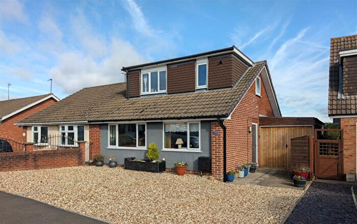4 Bedroom Semi-Detached Bungalow For Sale In Longleat Avenue, Tuffley, Gloucester, GL4