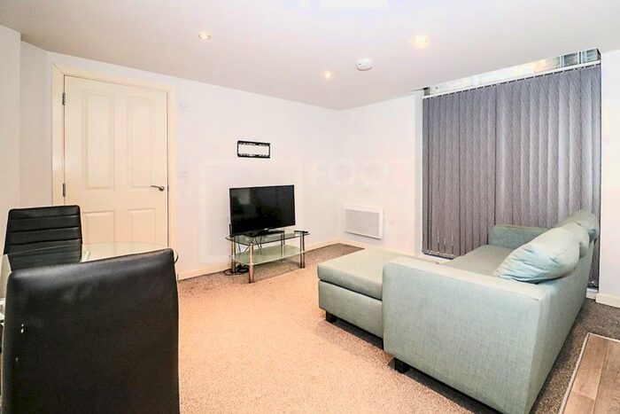 1 Bedroom Flat To Rent In Grattan House, Bradford, BD1