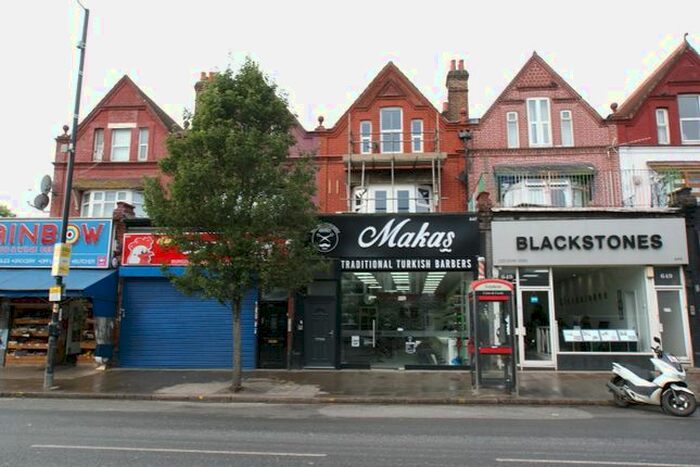 2 Bedroom Flat To Rent In Green Lanes, London, N8
