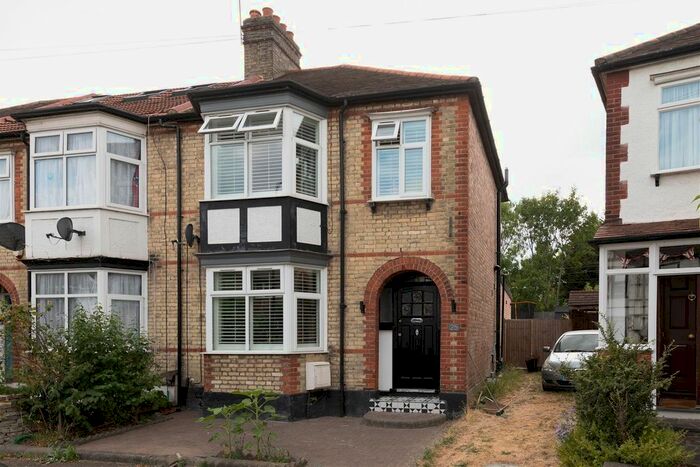 3 Bedroom Semi-Detached House To Rent In Guildford Road, London, E17