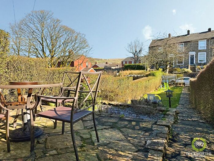 3 Bedroom Terraced House For Sale In Carus Avenue, Hoddlesden, BB3