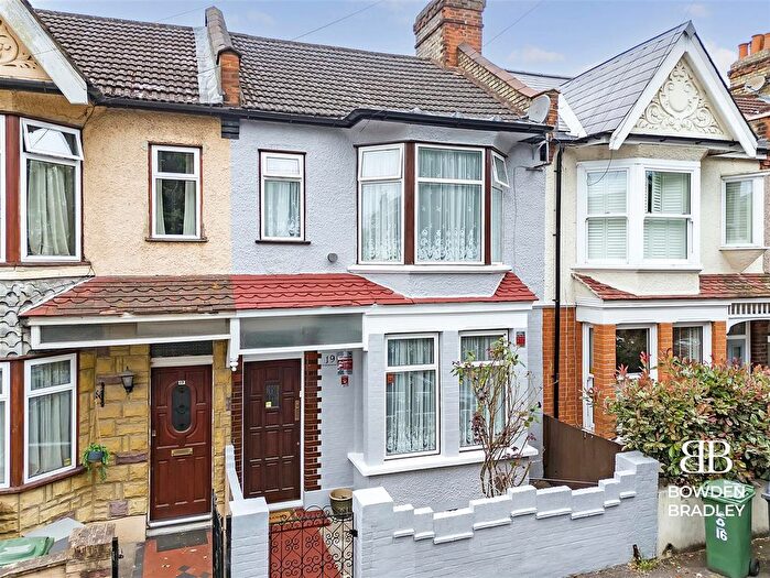 3 Bedroom Terraced House For Sale In Wellesley Road, London, E17