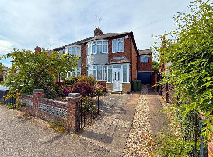 4 Bedroom Semi-Detached House For Sale In Kingsway, Braunstone Town, Leicester, LE3