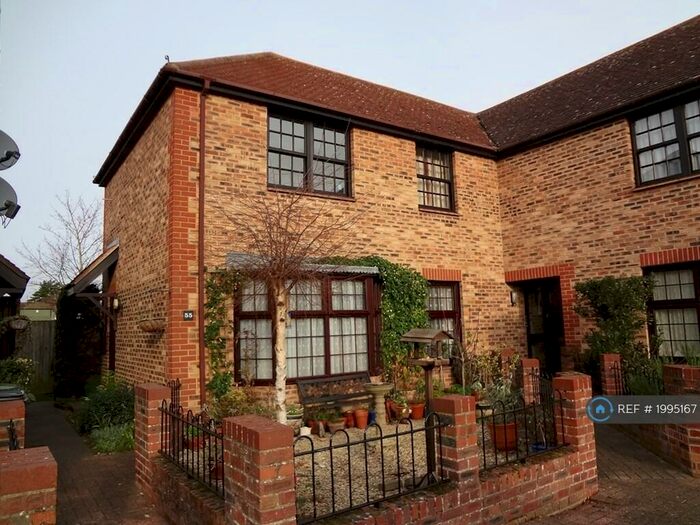 1 Bedroom Flat To Rent In Atwell Close, Wallingford, OX10