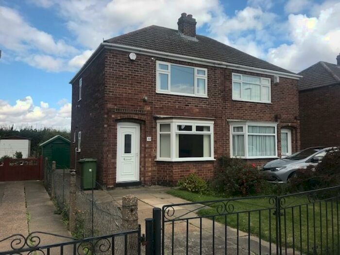 2 Bedroom Semi-Detached House To Rent In Sherwood Road, Grimsby, DN34