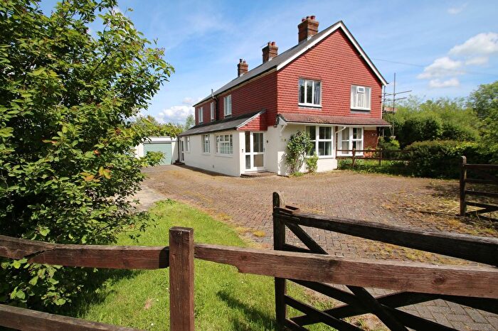 3 Bedroom Semi-Detached House For Sale In Redbrook Street, Woodchurch, TN26