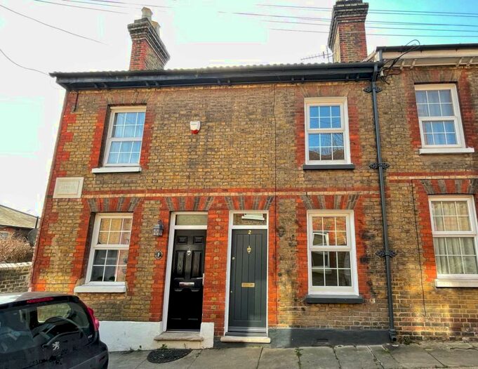 2 Bedroom Terraced House To Rent In Florence Street, Strood, ME2