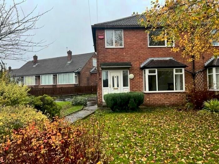 3 Bedroom Semi-Detached House To Rent In Chatsworth Rise, Pudsey, LS28