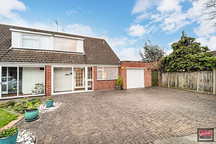 3 Bedroom Semi Detached House For Sale In Anglesey Close, Ashford, TW15